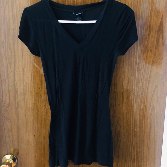 Rue21 Tops - Rue 21 Basic Black Tee